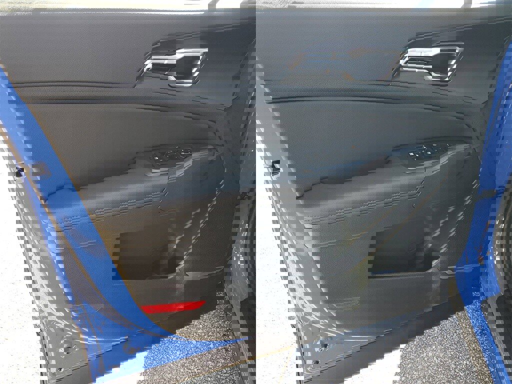 New 2026 Kia Sportage EX image 8