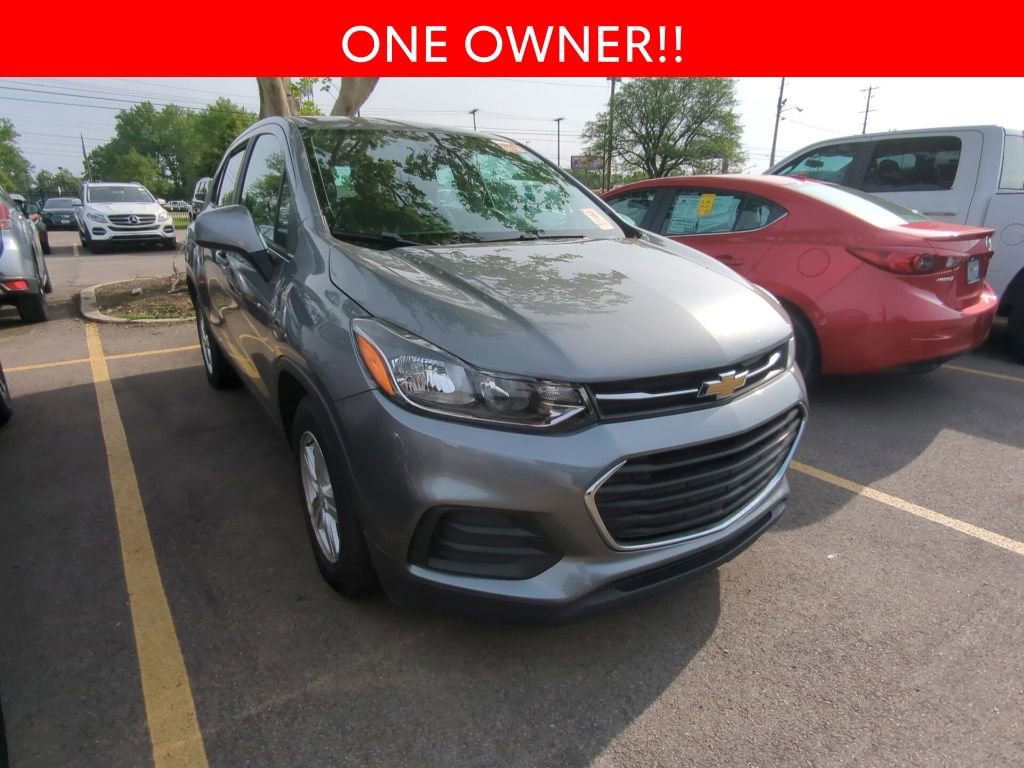 Used 2020 Chevrolet Trax LS FWD image 3