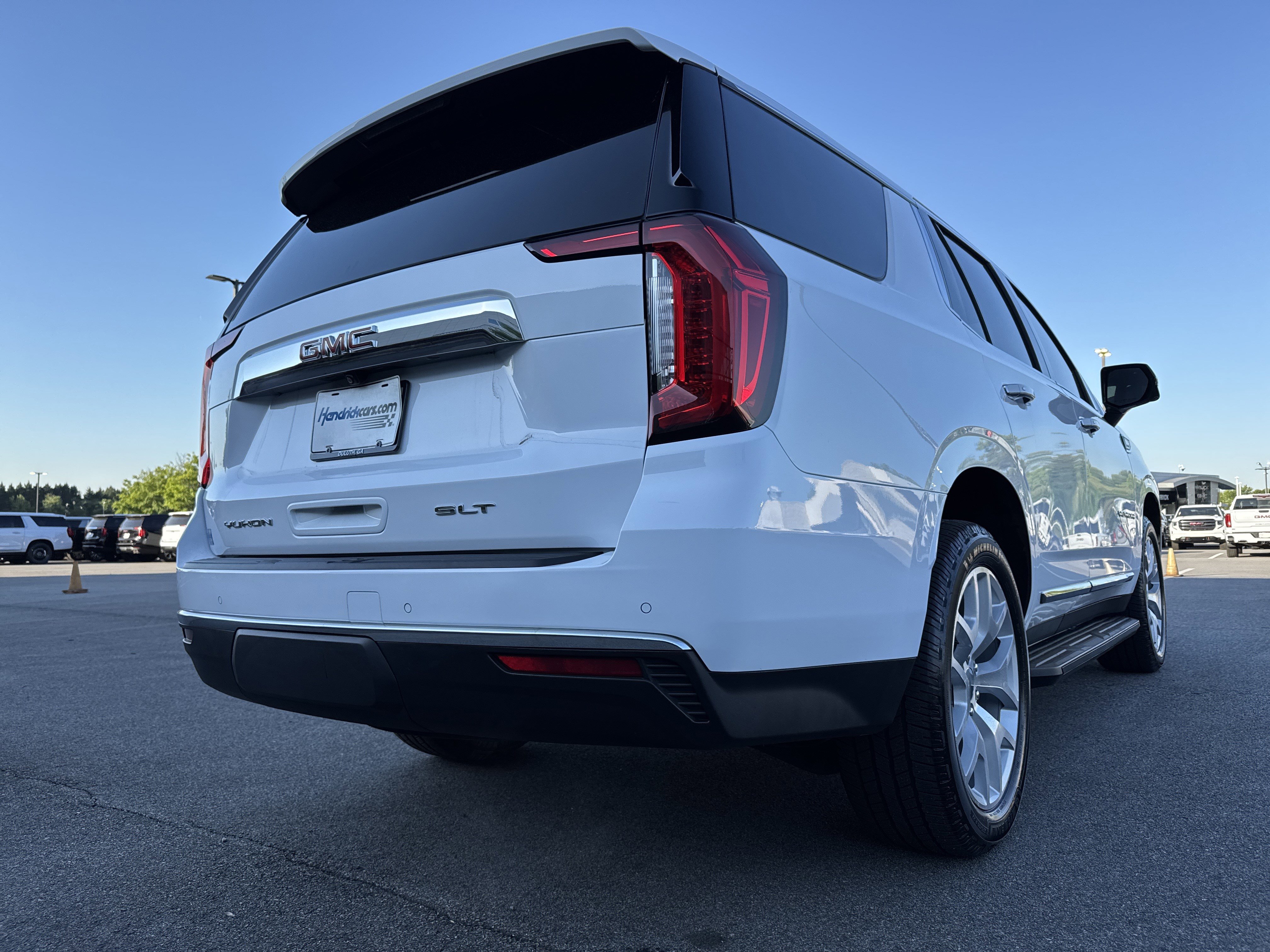 Used 2023 GMC Yukon SLT w/ SLT Premium Package RWD image 10