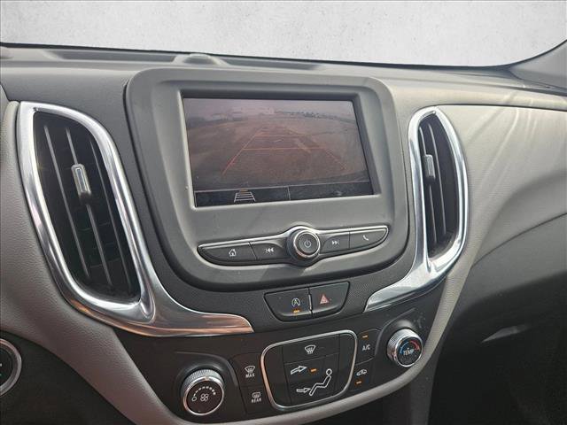 Used 2022 Chevrolet Equinox LS image 17