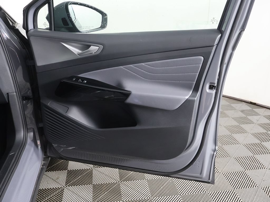 Used 2023 Volkswagen ID.4 S RWD image 25