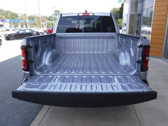 New 2026 RAM 1500 4x4 Crew Cab image 11