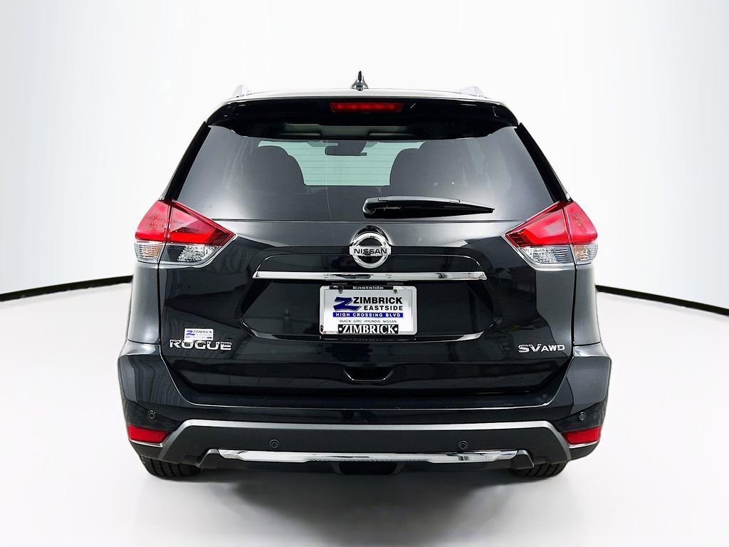Used 2019 Nissan Rogue SV w/ Sun & Sound Touring Package image 6