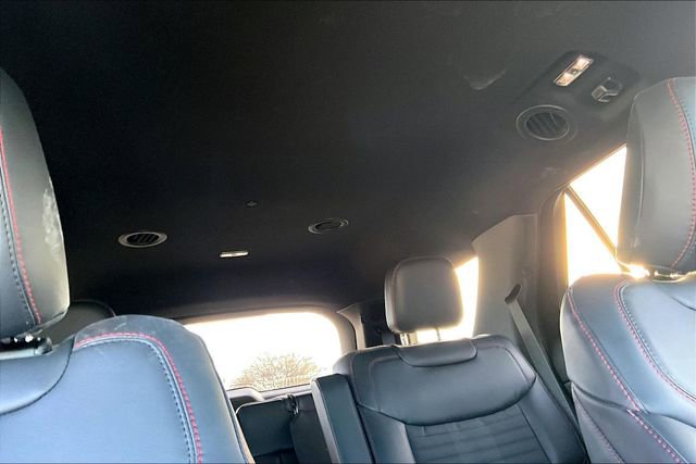 Used 2026 Ford Explorer ST-Line image 24
