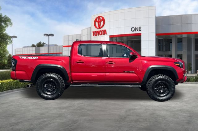 Used 2020 Toyota Tacoma TRD Off-Road w/ Technology Package AWD/4WD image 3