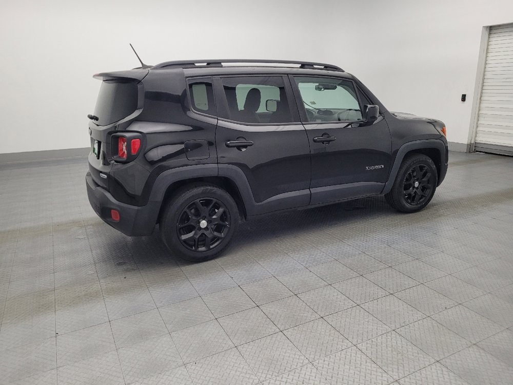 Used 2015 Jeep Renegade Latitude FWD image 10