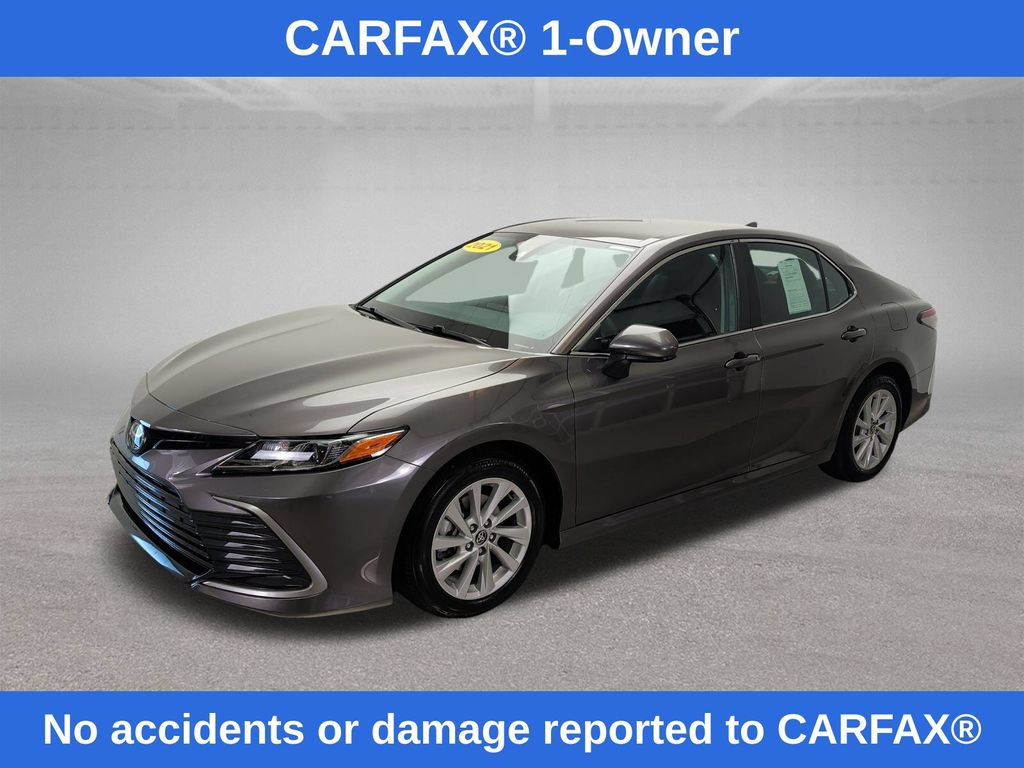 Used 2021 Toyota Camry LE FWD image 3