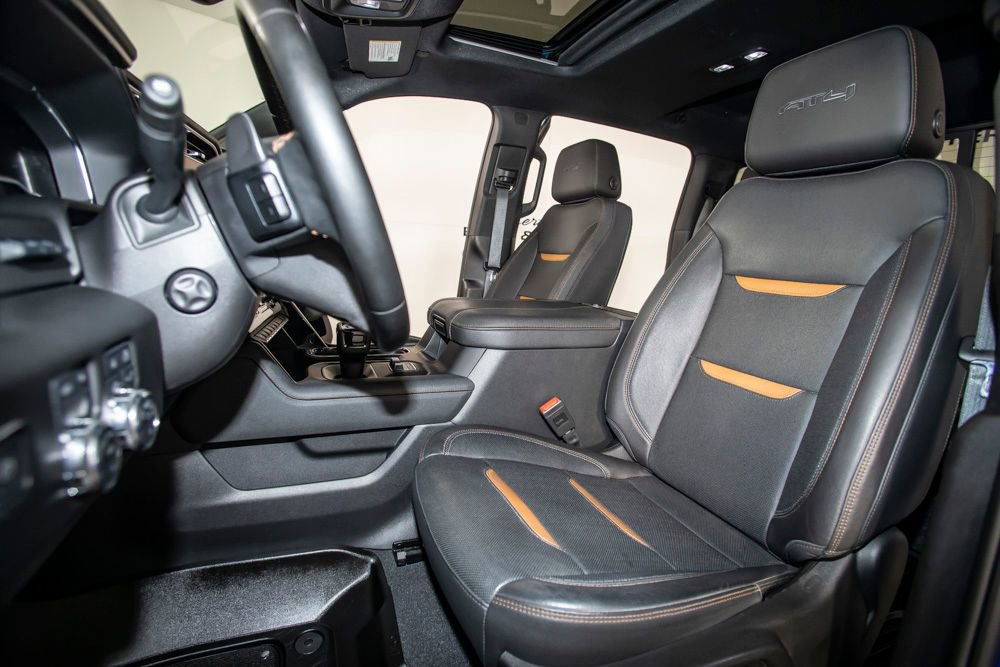 Used 2023 GMC Sierra 1500 AT4 w/ Technology Package AWD/4WD image 42