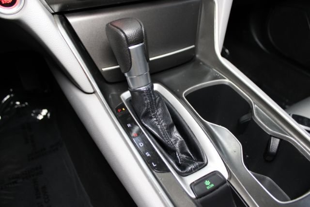 Used 2018 Honda Accord LX image 15