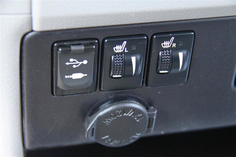 Used 2016 Toyota Sienna XLE w/ XLE Navigation Package FWD image 37