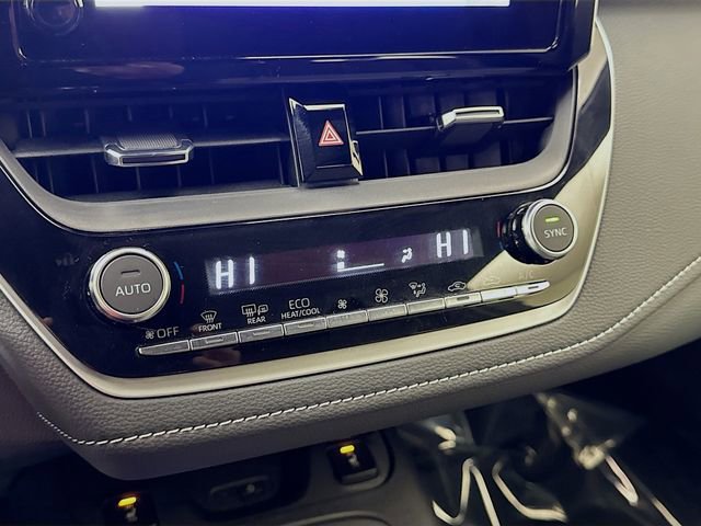 Used 2025 Toyota Corolla XSE image 18
