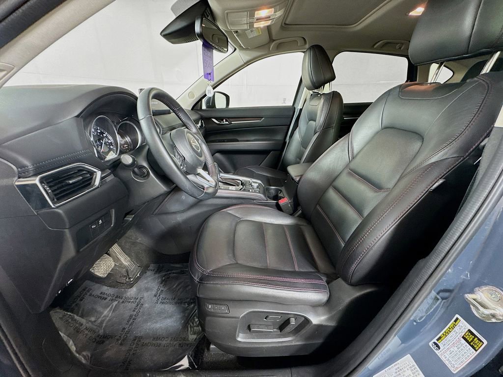 Used 2022 MAZDA CX-5 Carbon Edition image 23