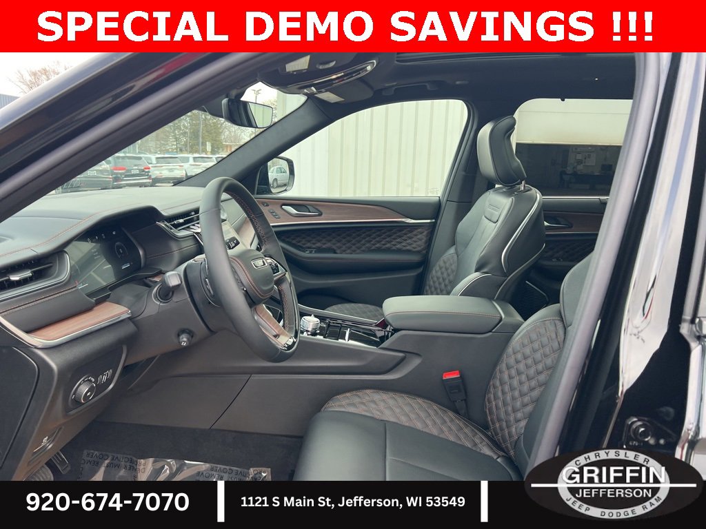 New 2025 Jeep Grand Cherokee L Summit w/ Obsidian Package image 20