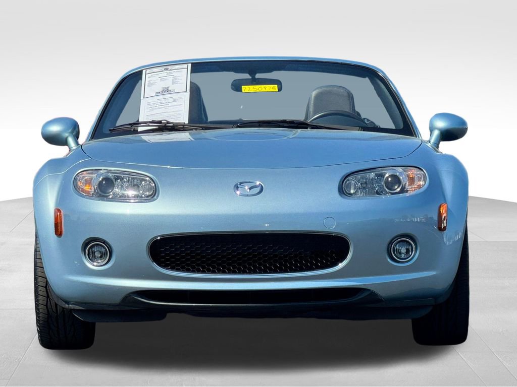 Used 2008 MAZDA MX-5 Miata RWD image 2