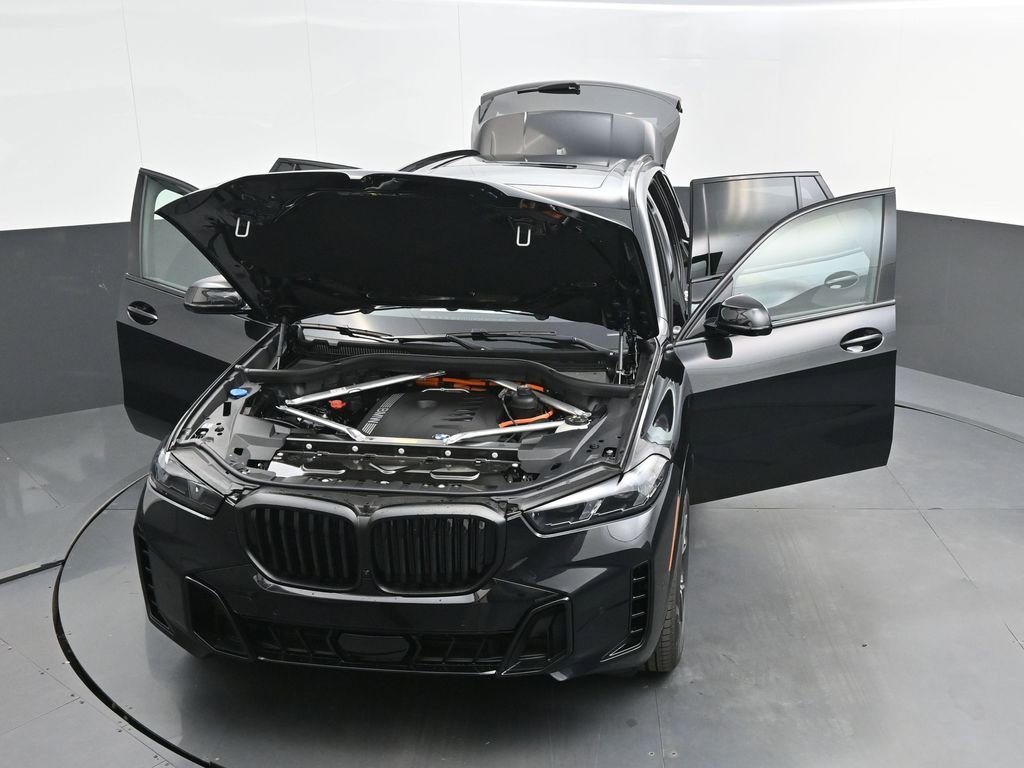 New 2026 BMW X5 xDrive50e w/ M Sport Package AWD/4WD image 58