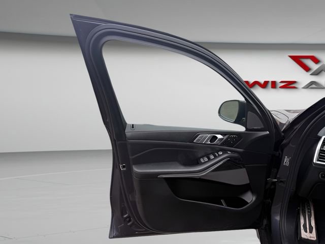 Used 2019 BMW X7 xDrive50i w/ M Sport Package image 14