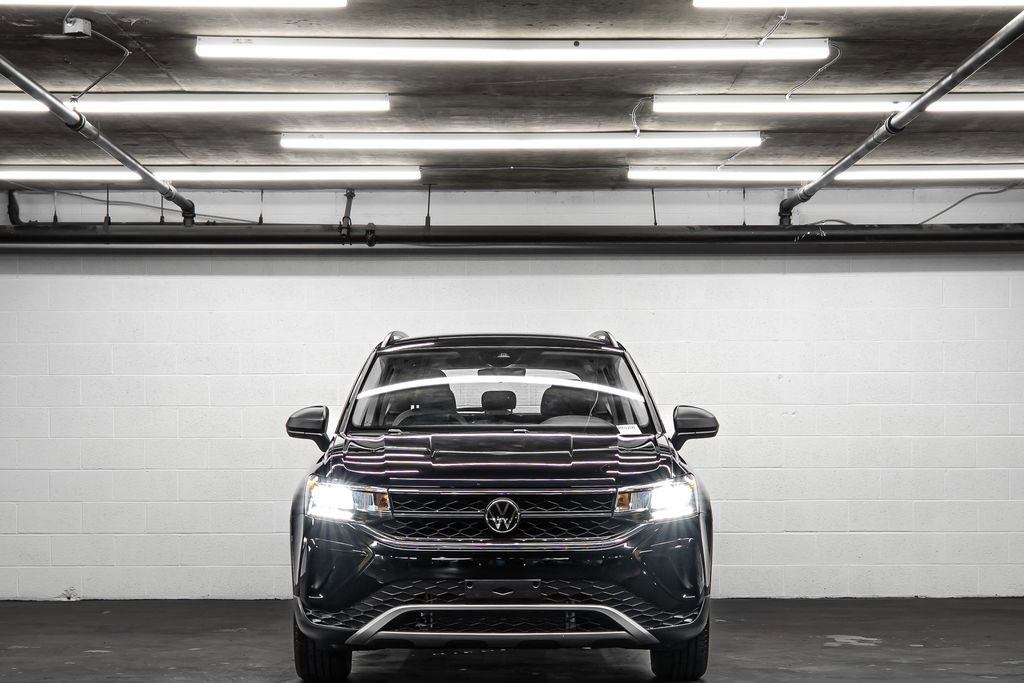 Used 2024 Volkswagen Taos S image 8