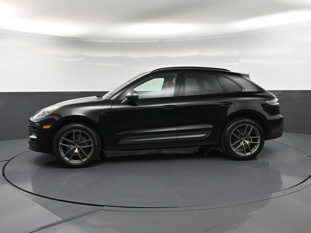 Certified 2024 Porsche Macan Turbo AWD/4WD image 2