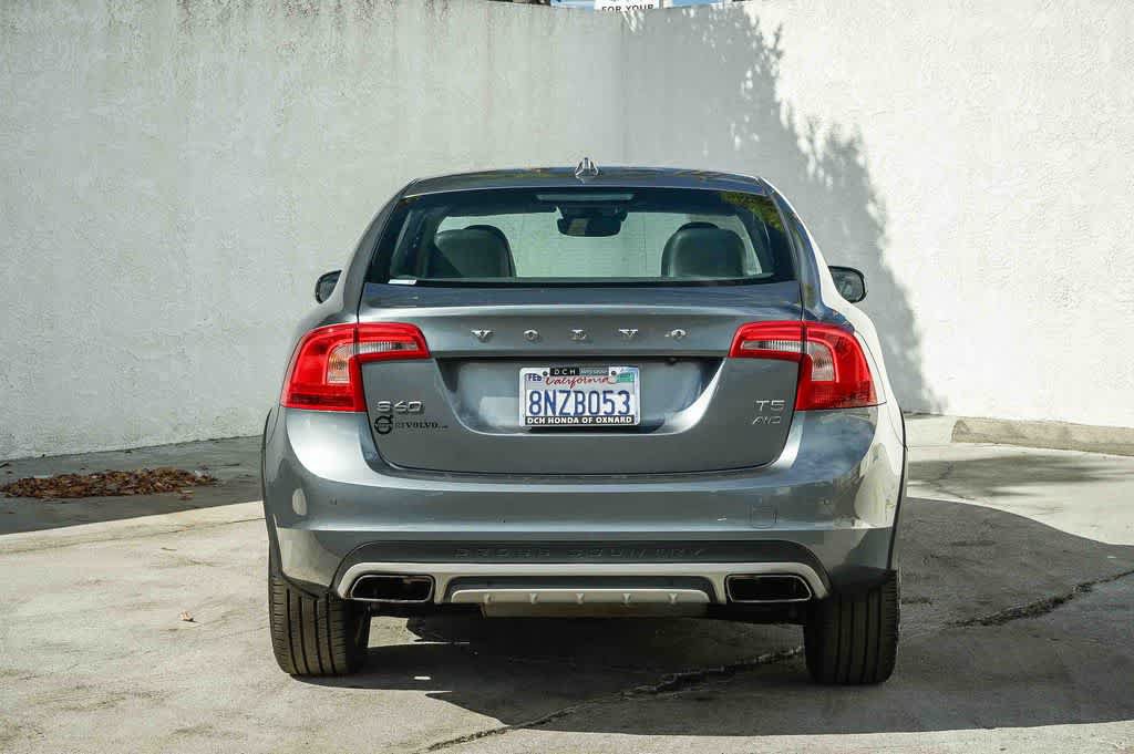 Used 2016 Volvo S60 T5 Cross Country Platinum AWD/4WD image 5