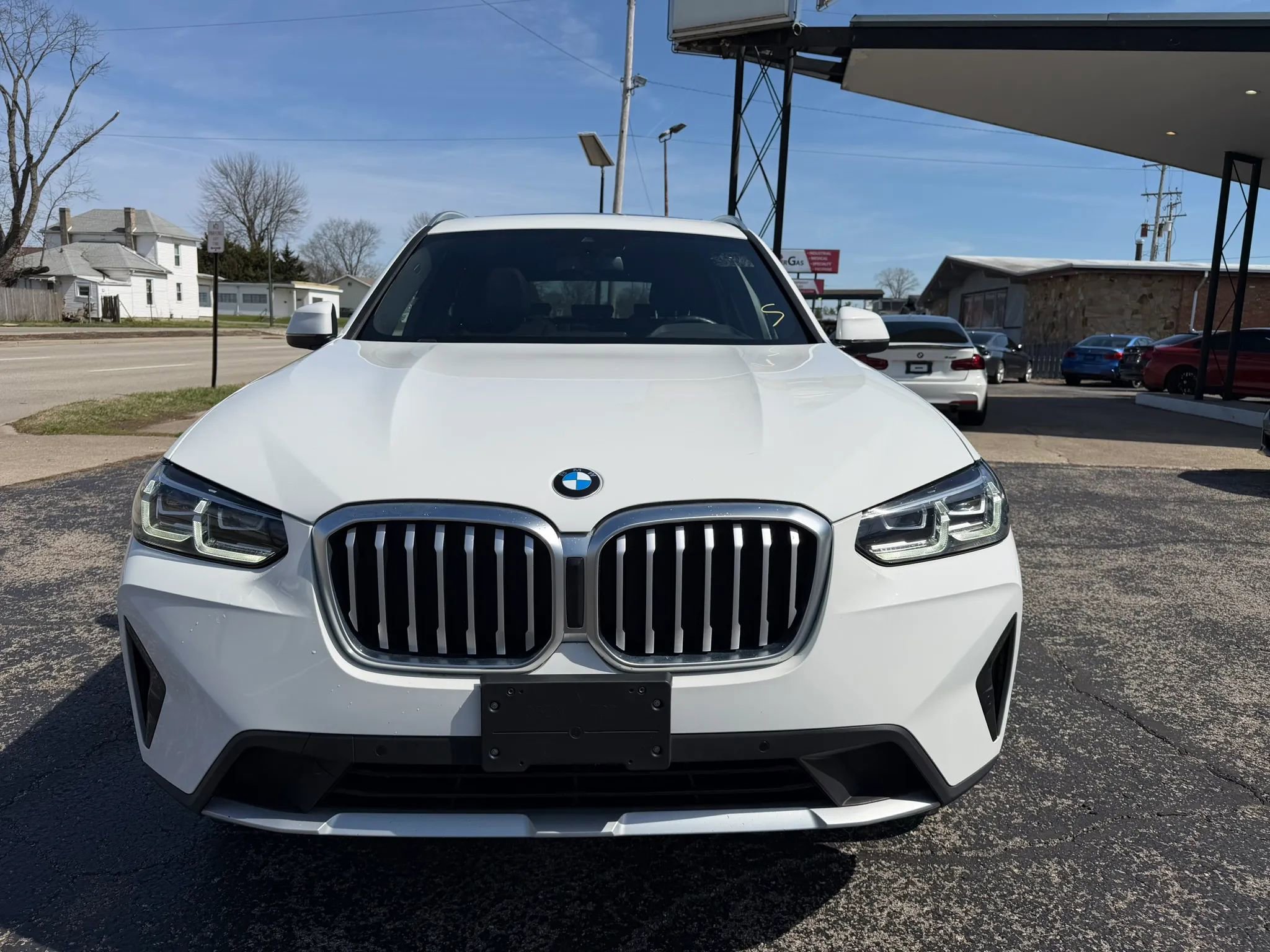Used 2023 BMW X3 xDrive30i w/ Premium Essential Package AWD/4WD image 2