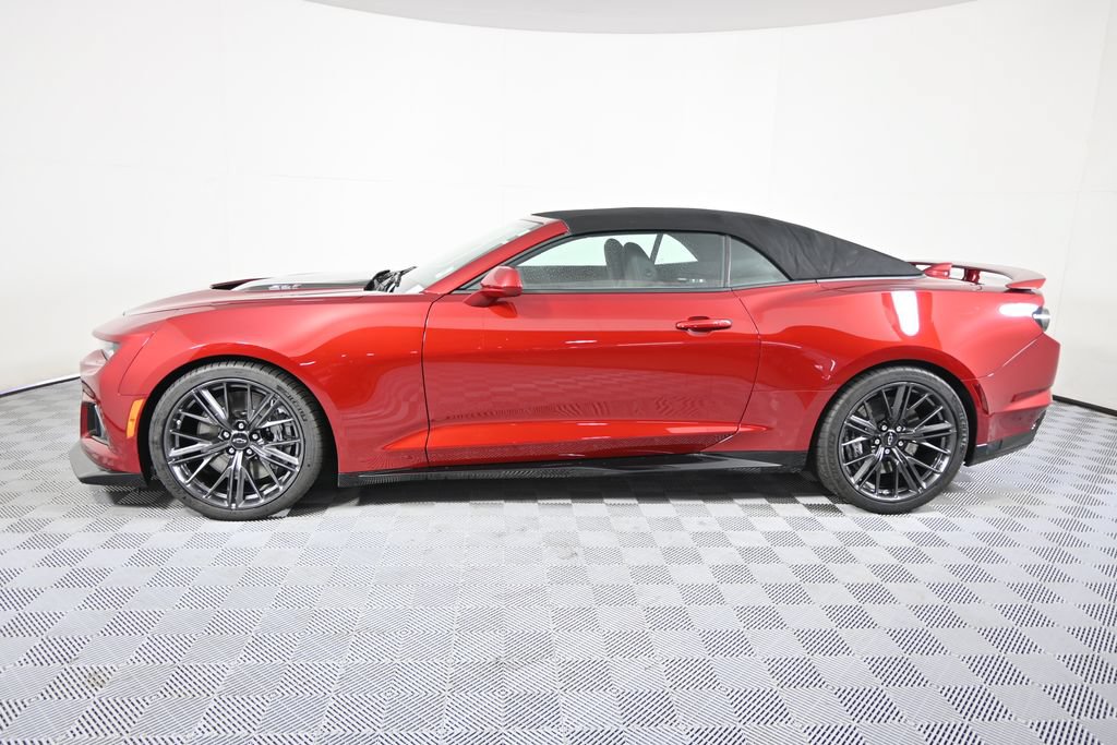 Used 2021 Chevrolet Camaro ZL1 w/ LPO, ZL1 Protection Package RWD image 13