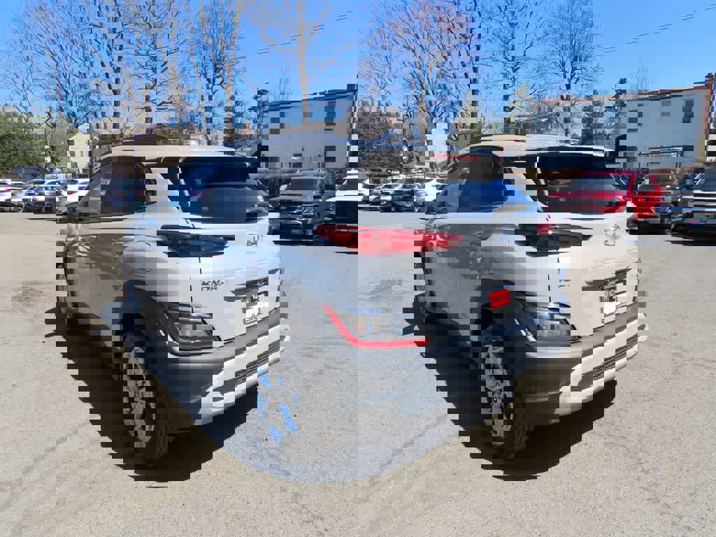 Used 2023 Hyundai Kona SEL w/ Cargo Package AWD/4WD image 4