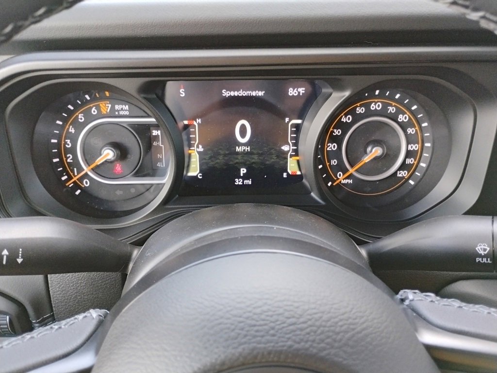 New 2025 Jeep Gladiator Mojave w/ Convenience Group image 35