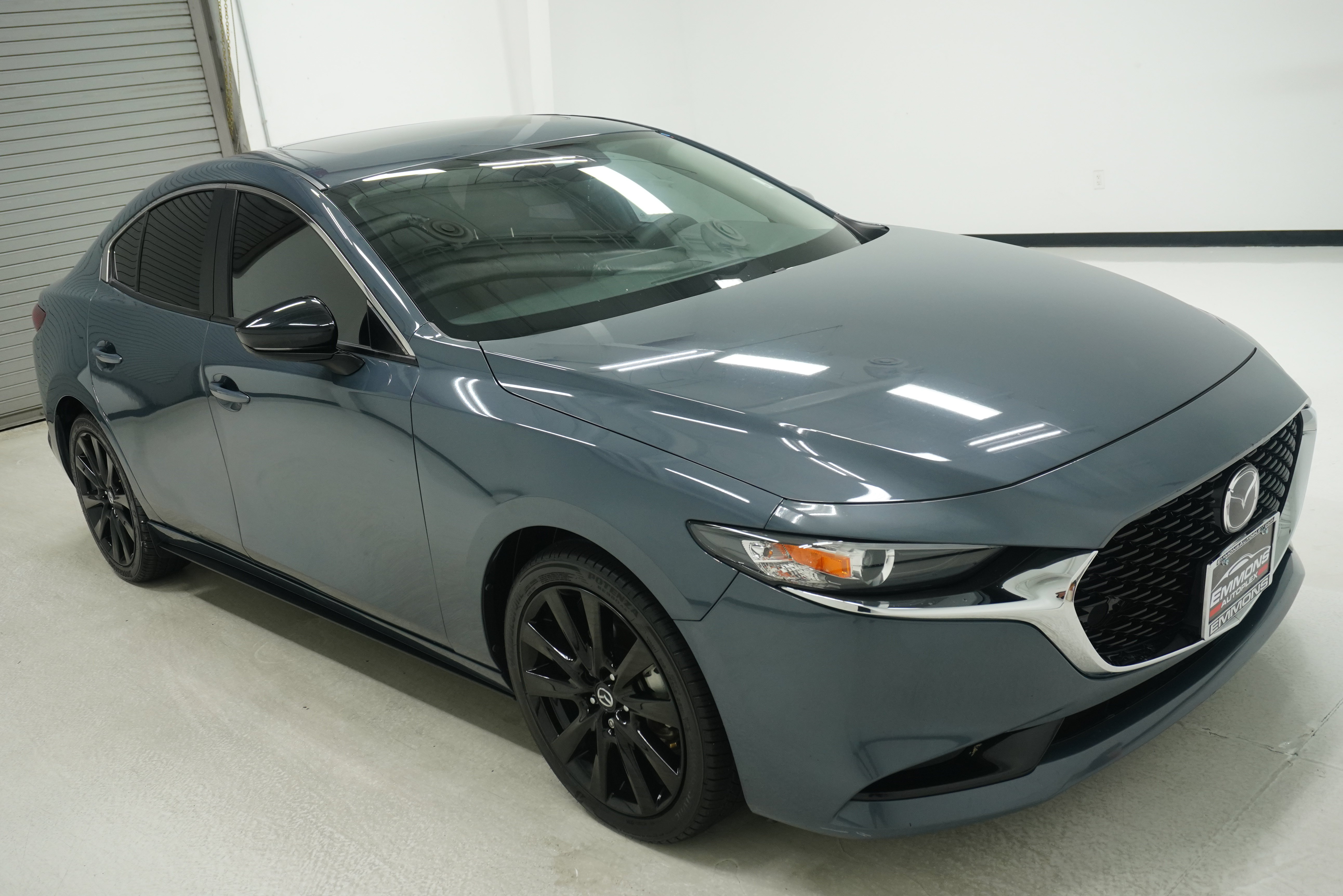 Used 2022 MAZDA MAZDA3 s FWD image 3