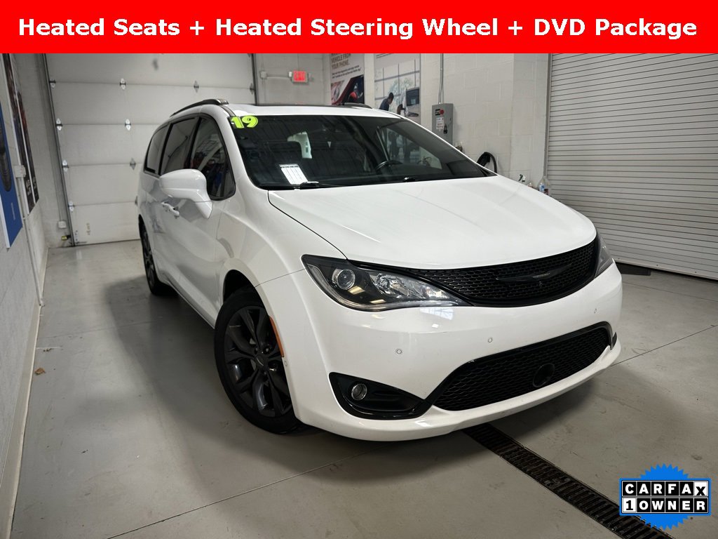 Used 2019 Chrysler Pacifica Touring-L Plus