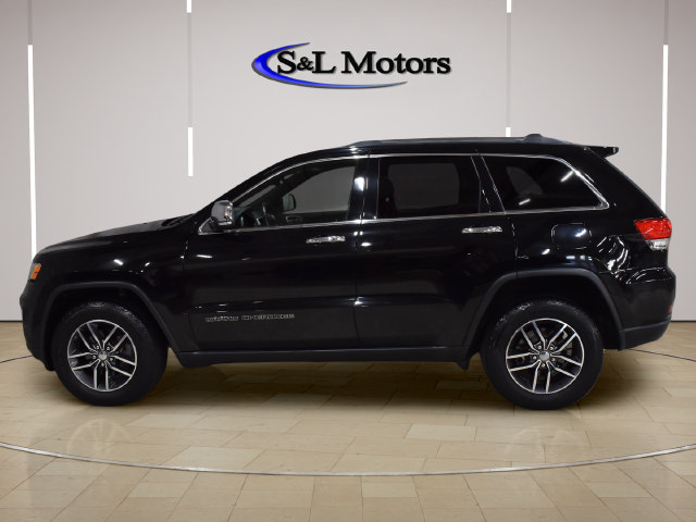 Used 2018 Jeep Grand Cherokee Limited AWD/4WD image 6