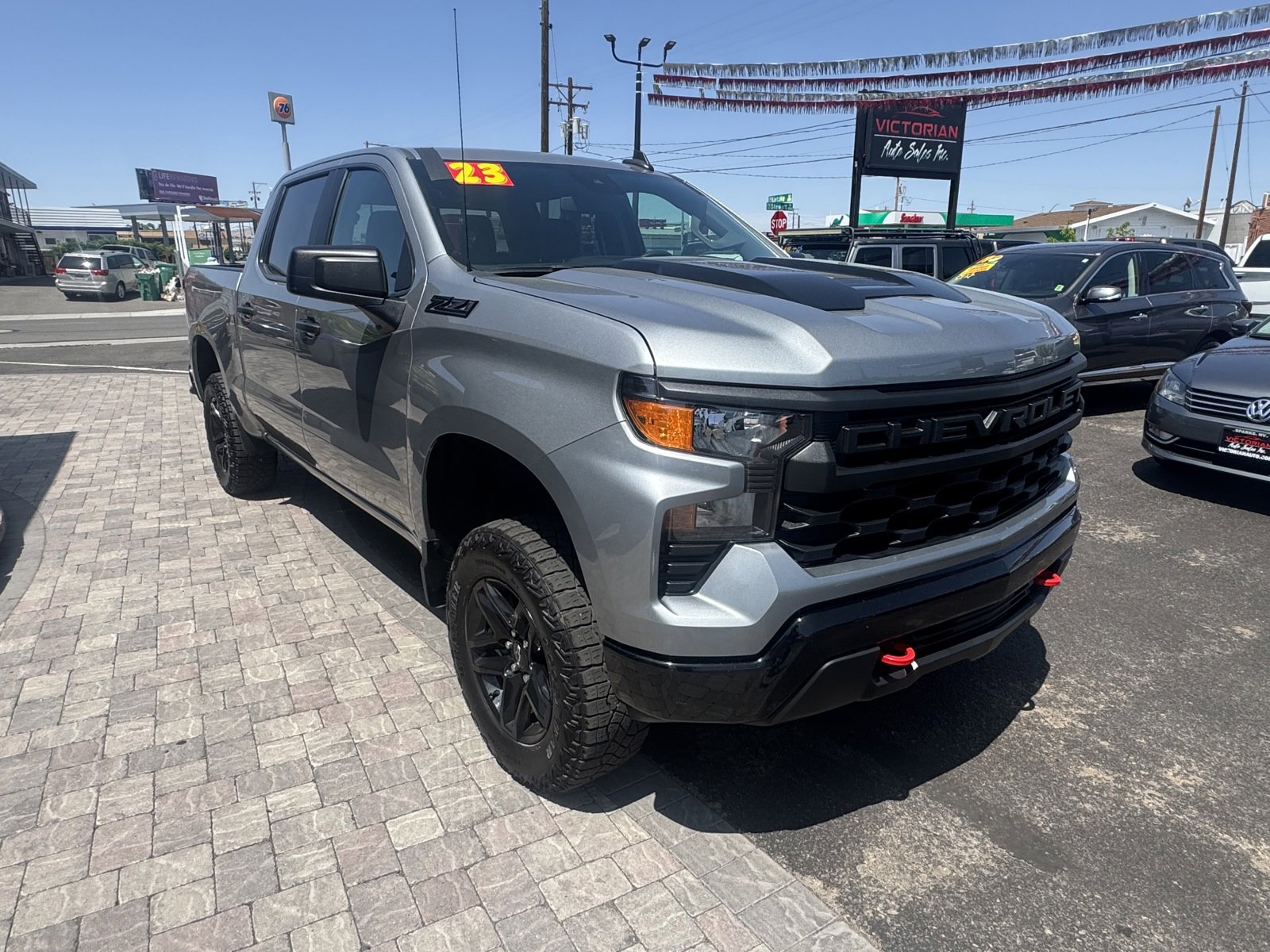 Used 2023 Chevrolet Silverado 1500 Custom Trail Boss w/ LPO, Dark Essentials Package image 6