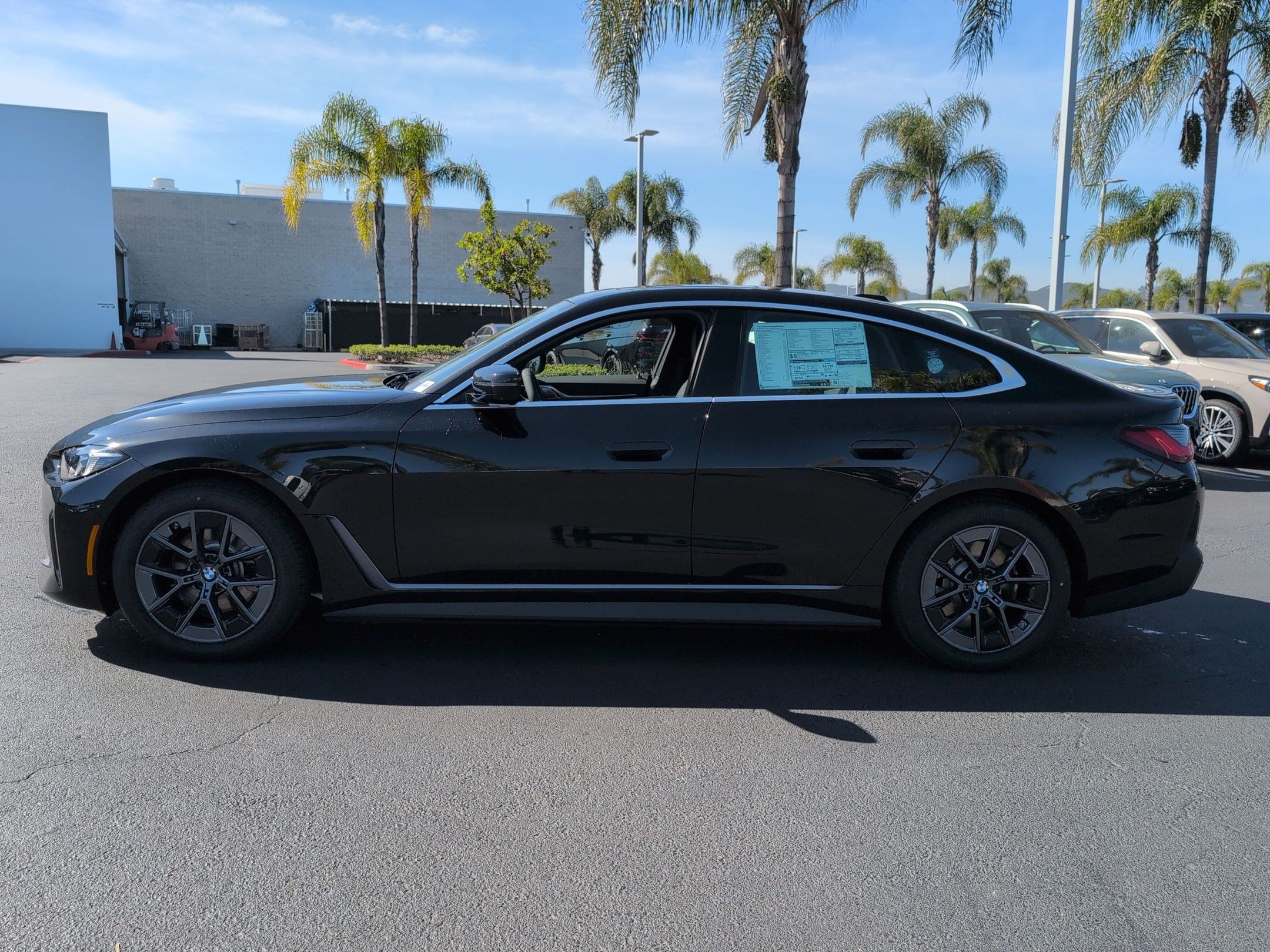 New 2026 BMW i4 eDrive40 w/ Parking Assistance Package RWD image 7