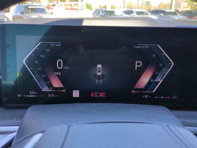 Used 2024 BMW X5 sDrive40i w/ Premium Package image 25