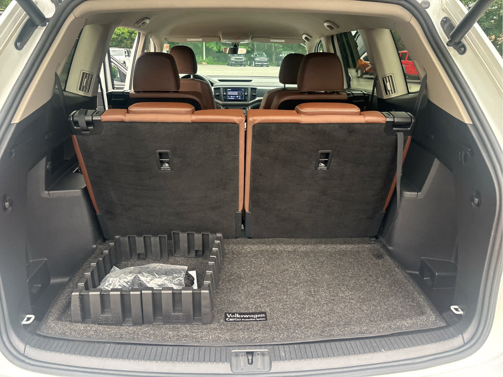 Used 2021 Volkswagen Atlas SE w/ Towing Package AWD/4WD image 13