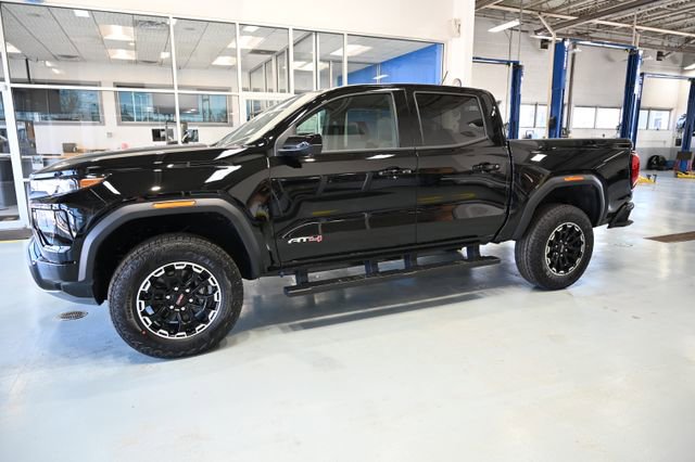 New 2026 GMC Canyon AT4 w/ Technology Plus Package AWD/4WD image 9