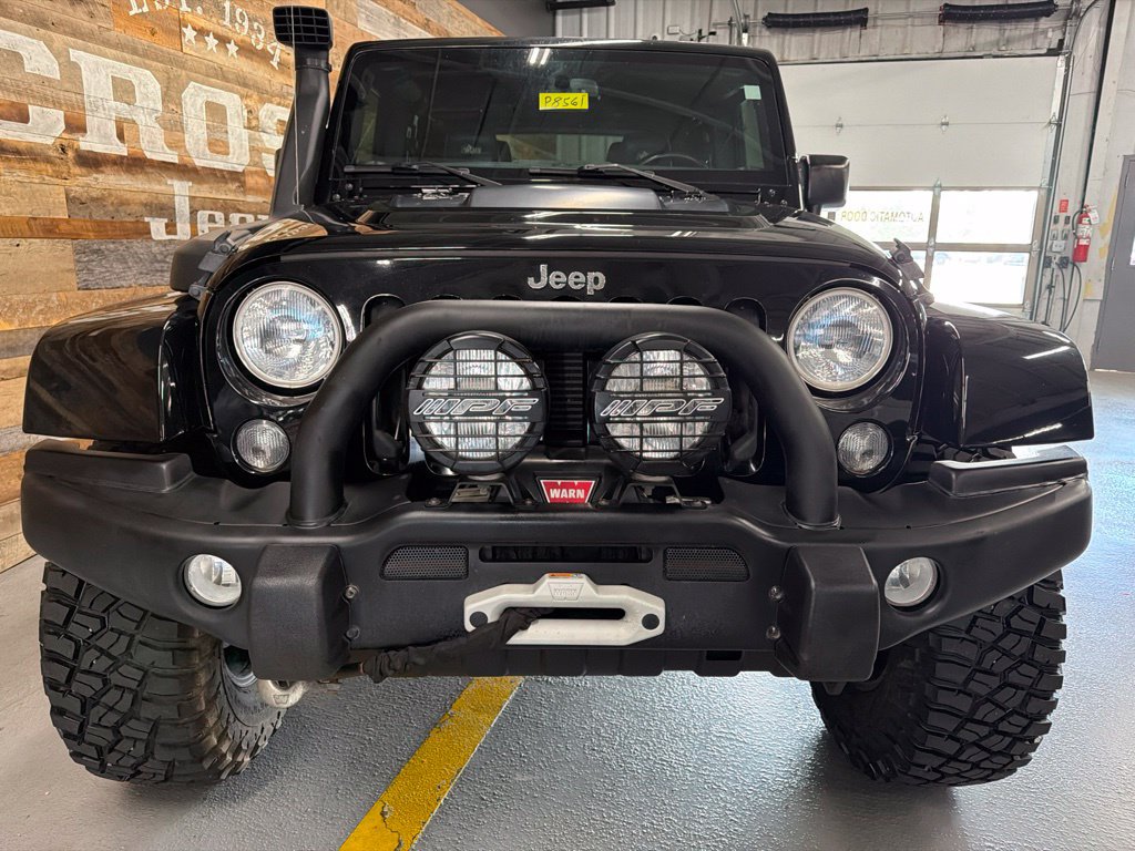 Used 2016 Jeep Wrangler Unlimited Rubicon w/ Connectivity Group AWD/4WD image 8