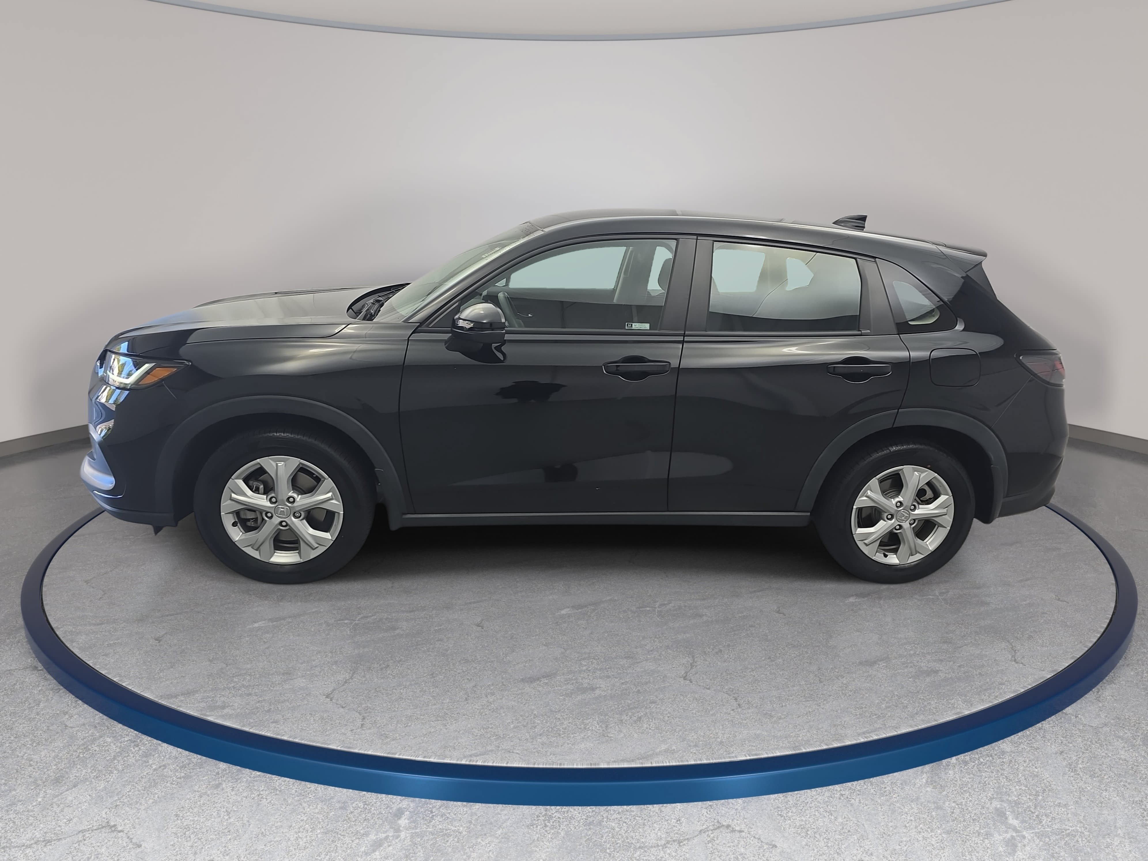 Used 2023 Honda HR-V LX image 8