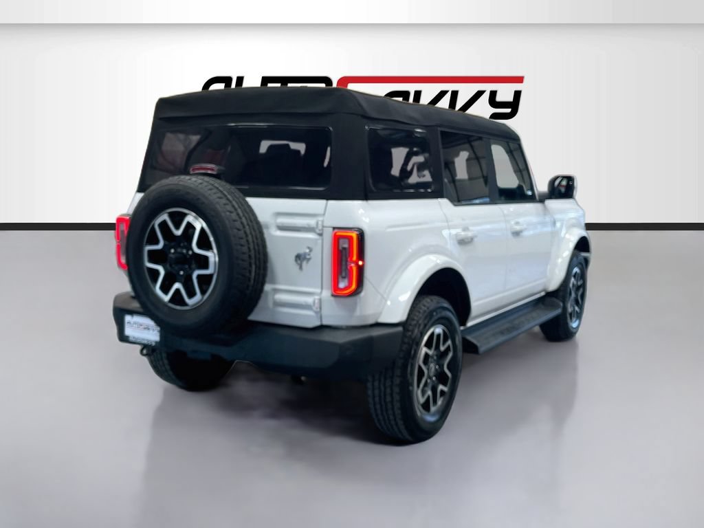 Used 2025 Ford Bronco Outer Banks AWD/4WD image 7