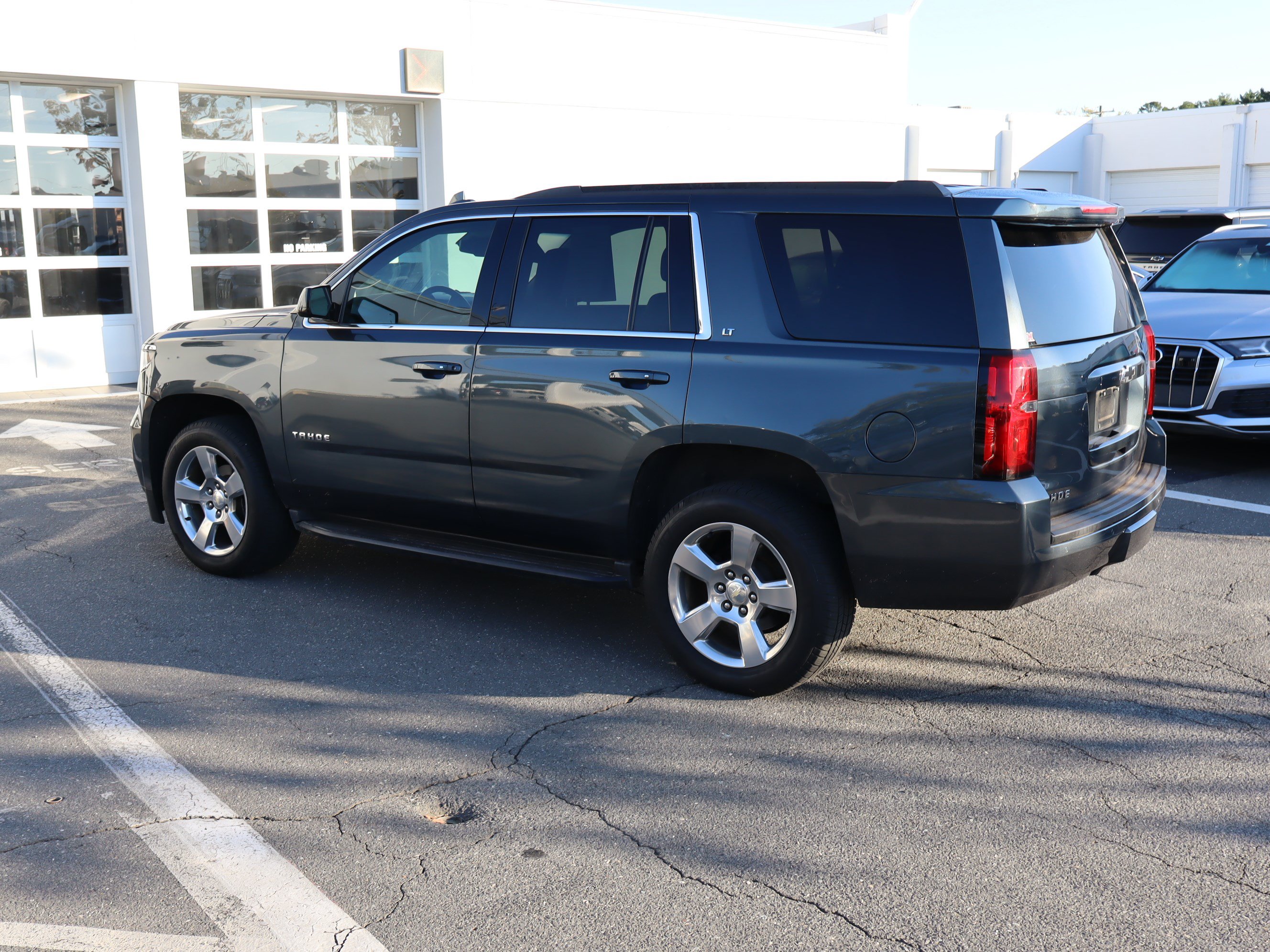 Used 2019 Chevrolet Tahoe LT AWD/4WD image 8