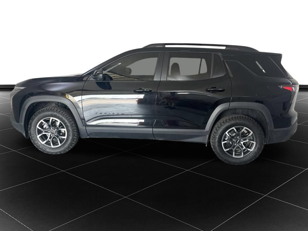Used 2026 Chevrolet Equinox ACTIV w/ Convenience Package III AWD/4WD image 2