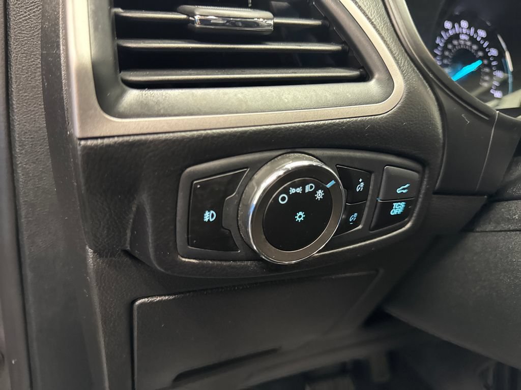 Certified 2023 Ford Edge SEL w/ Convenience Package AWD/4WD image 35