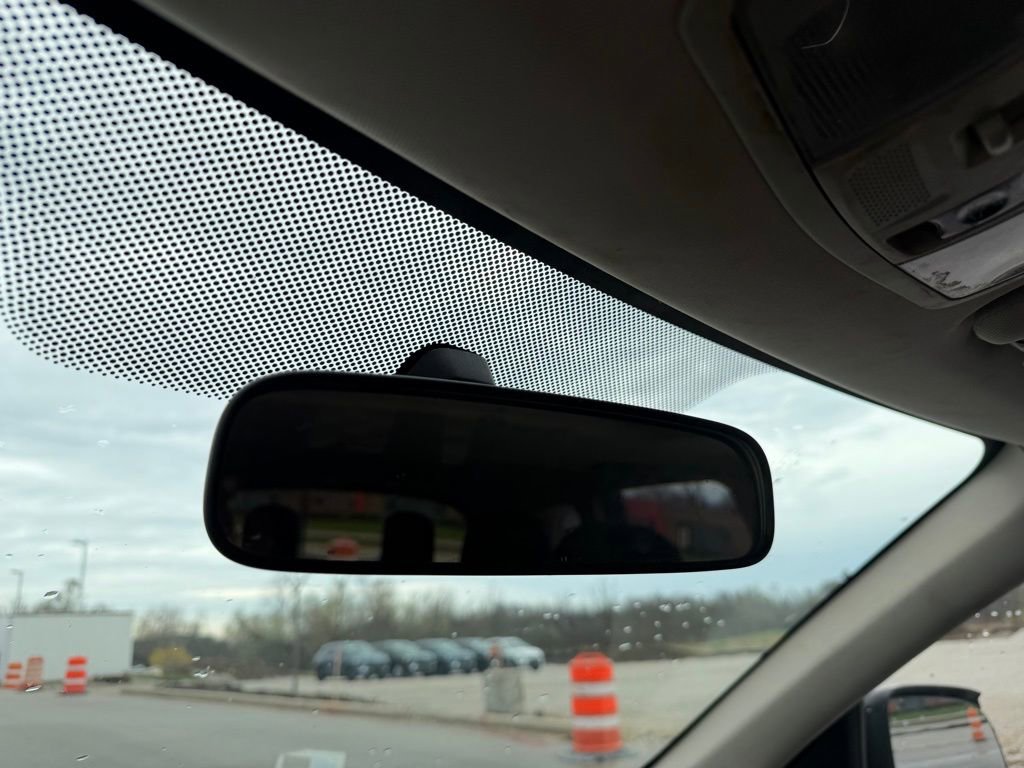 Used 2017 Mitsubishi Outlander FWD image 18