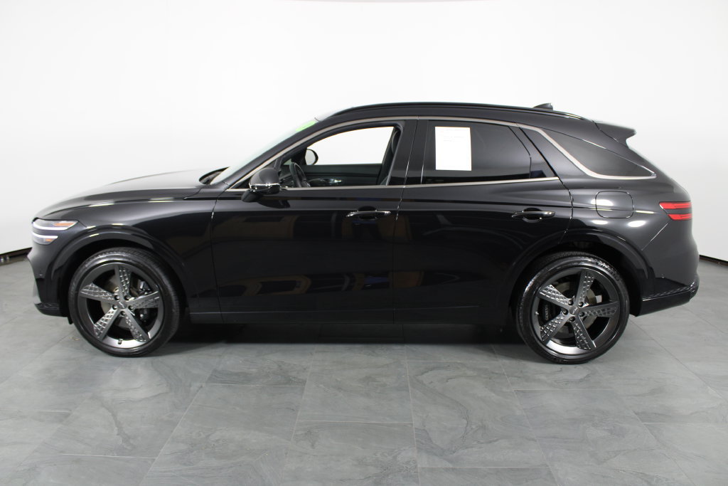 Used 2024 Genesis GV70 3.5T Sport w/ Sport Prestige Package AWD/4WD image 12