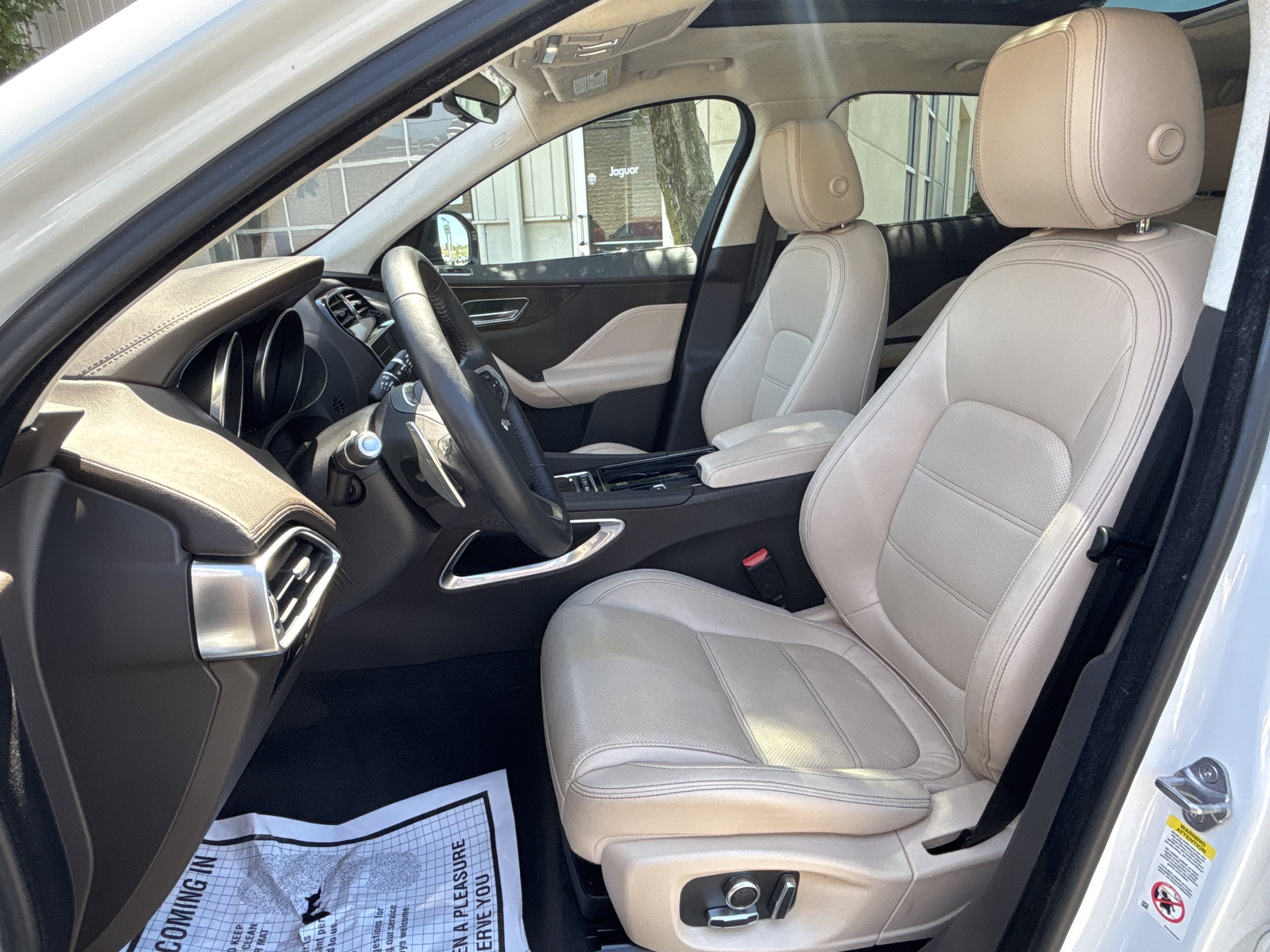 Used 2019 Jaguar F-PACE Prestige AWD/4WD image 20