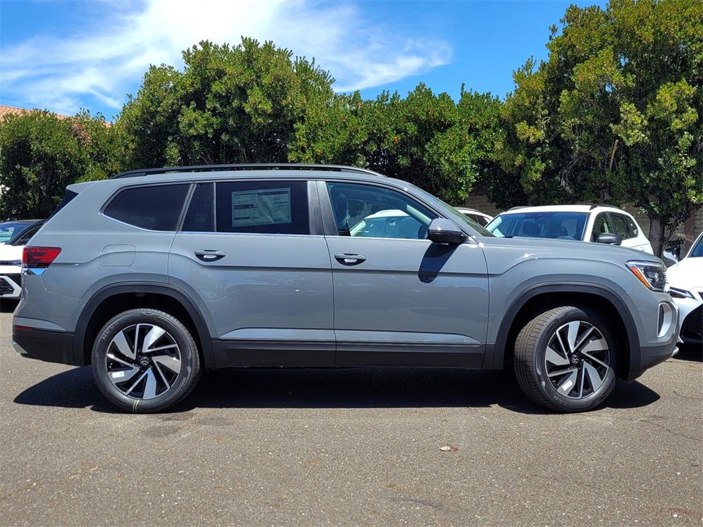 New 2026 Volkswagen Atlas SE image 2