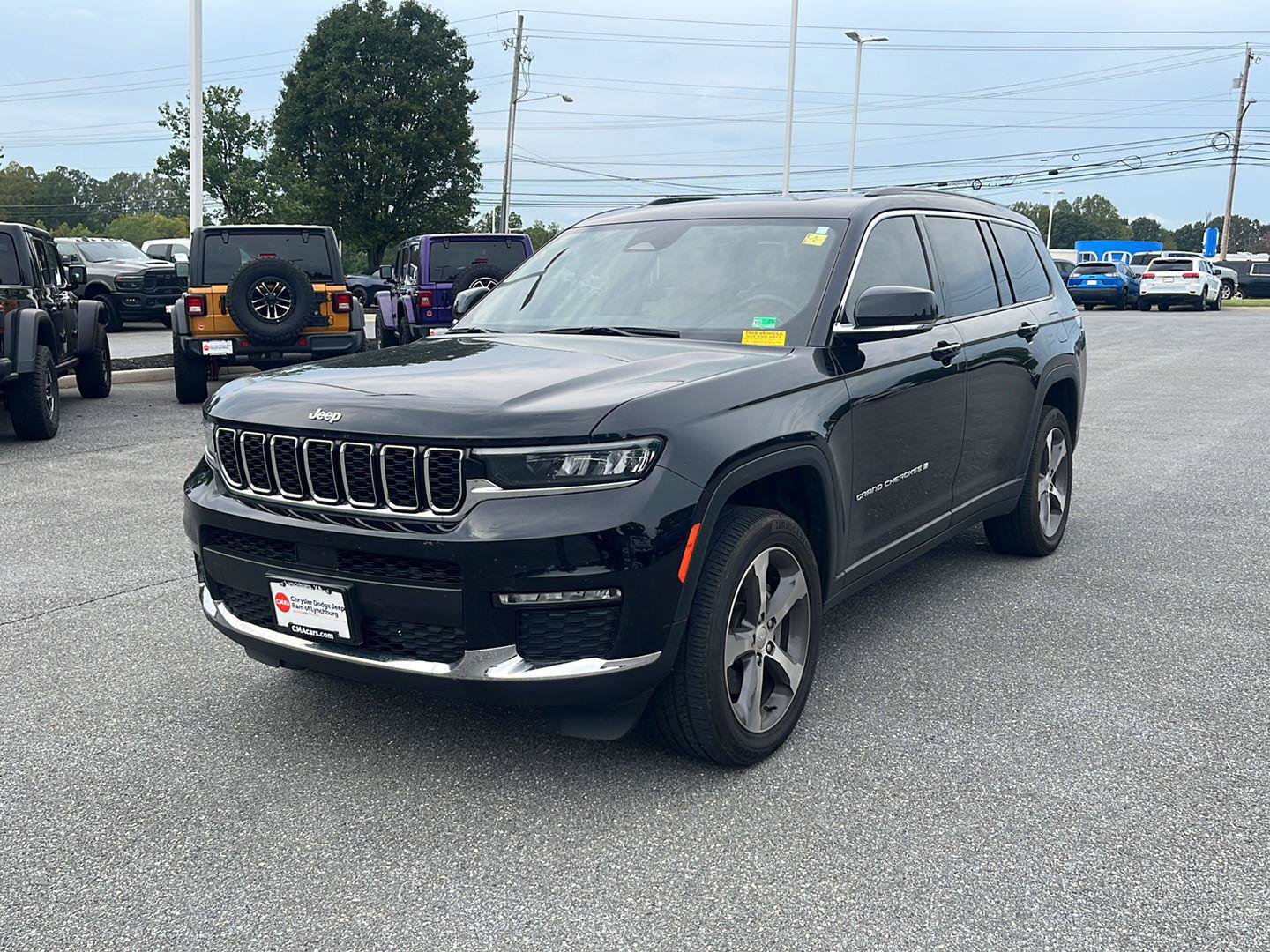 Used 2024 Jeep Grand Cherokee L Limited w/ Trailer Tow Package AWD/4WD image 2