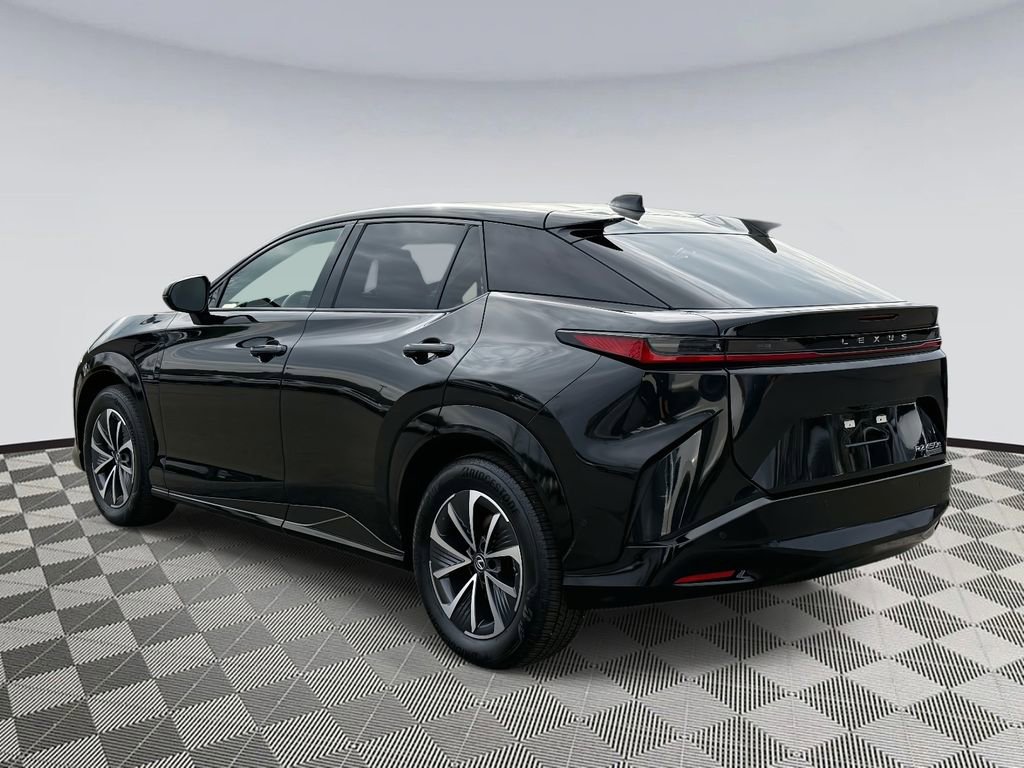 Used 2023 Lexus RZ 450e Premium w/ Technology Package image 4