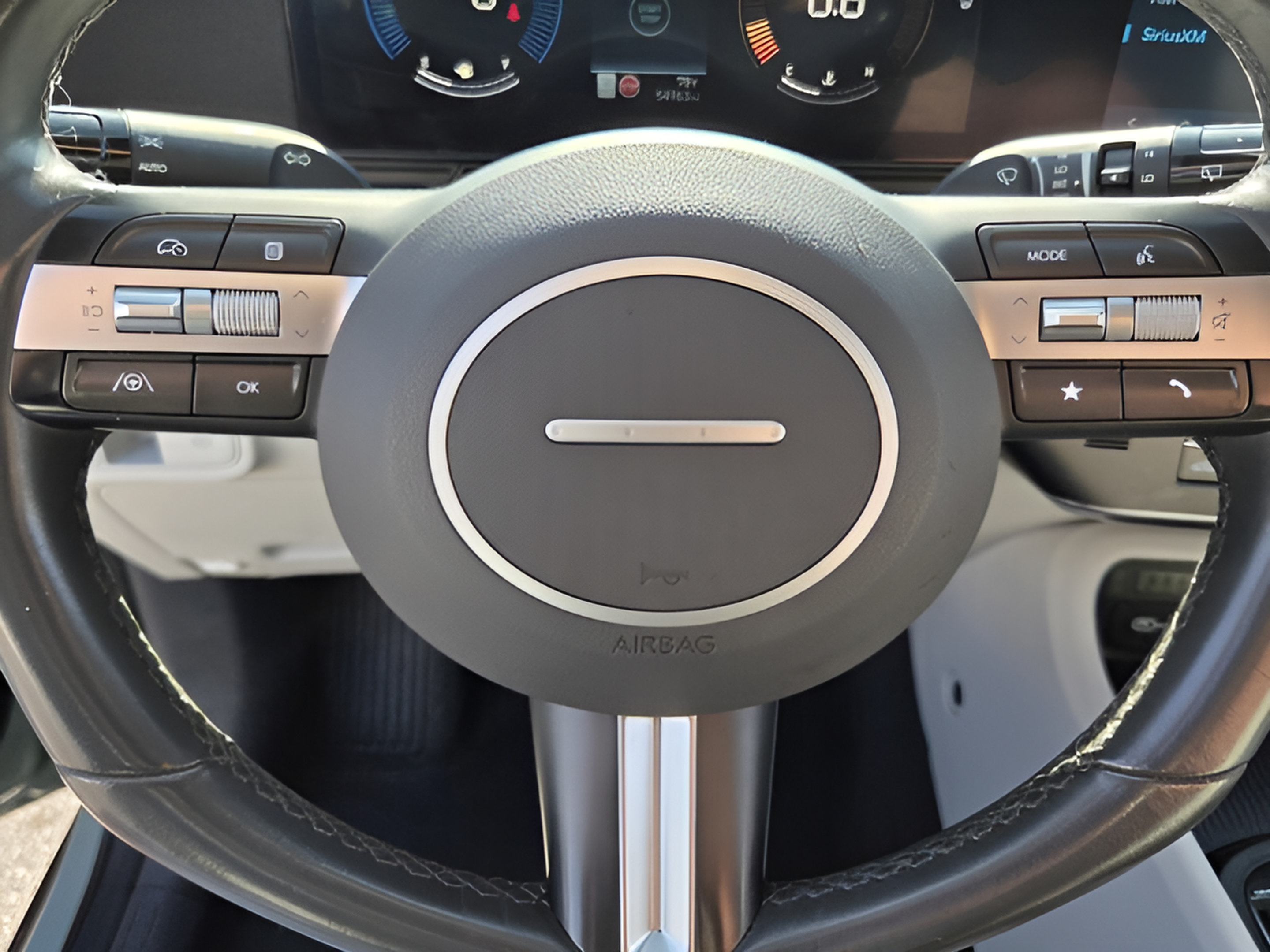 Used 2025 Hyundai Kona SEL FWD image 22