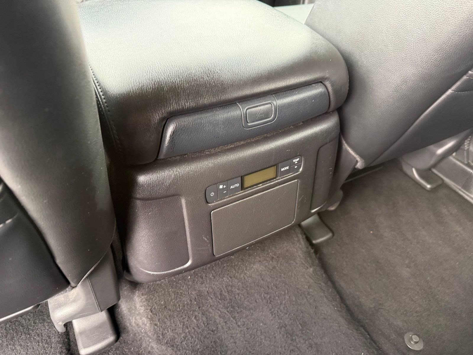 Certified 2024 Nissan Armada SL image 24