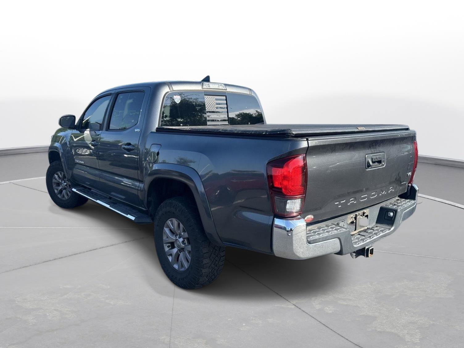 Used 2019 Toyota Tacoma SR5 RWD image 8
